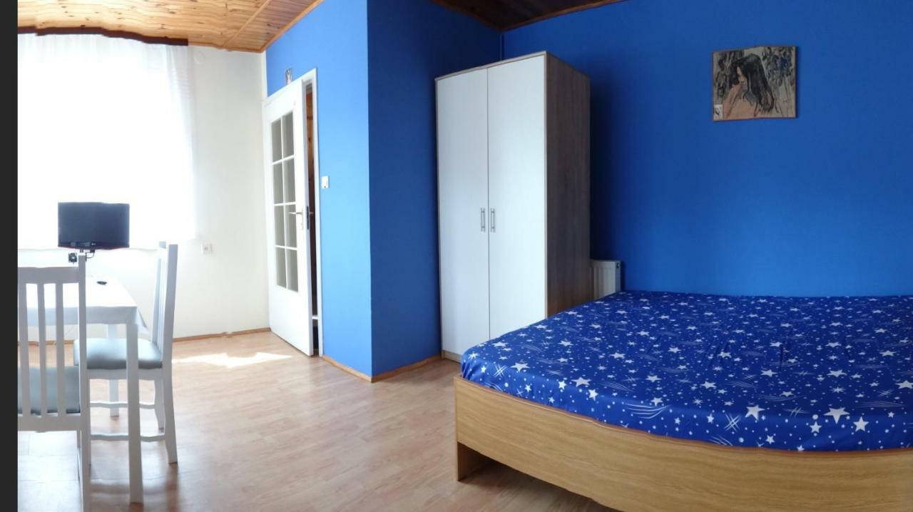 Dom Wakacyjny U Mirka Ustka Exterior photo
